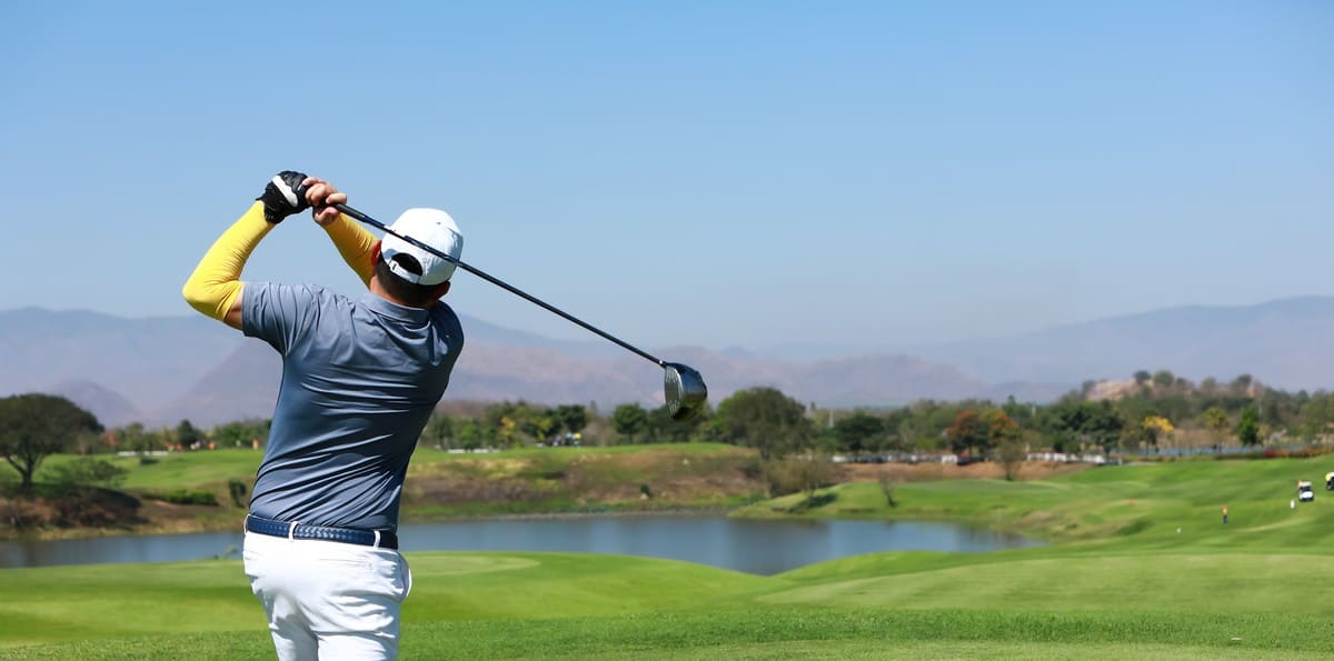 Il explose tous les records avec ce drive surpuissant au LIV Golf Mexico 2025 ! Et ce n'est pas Bryson DeChambeau
