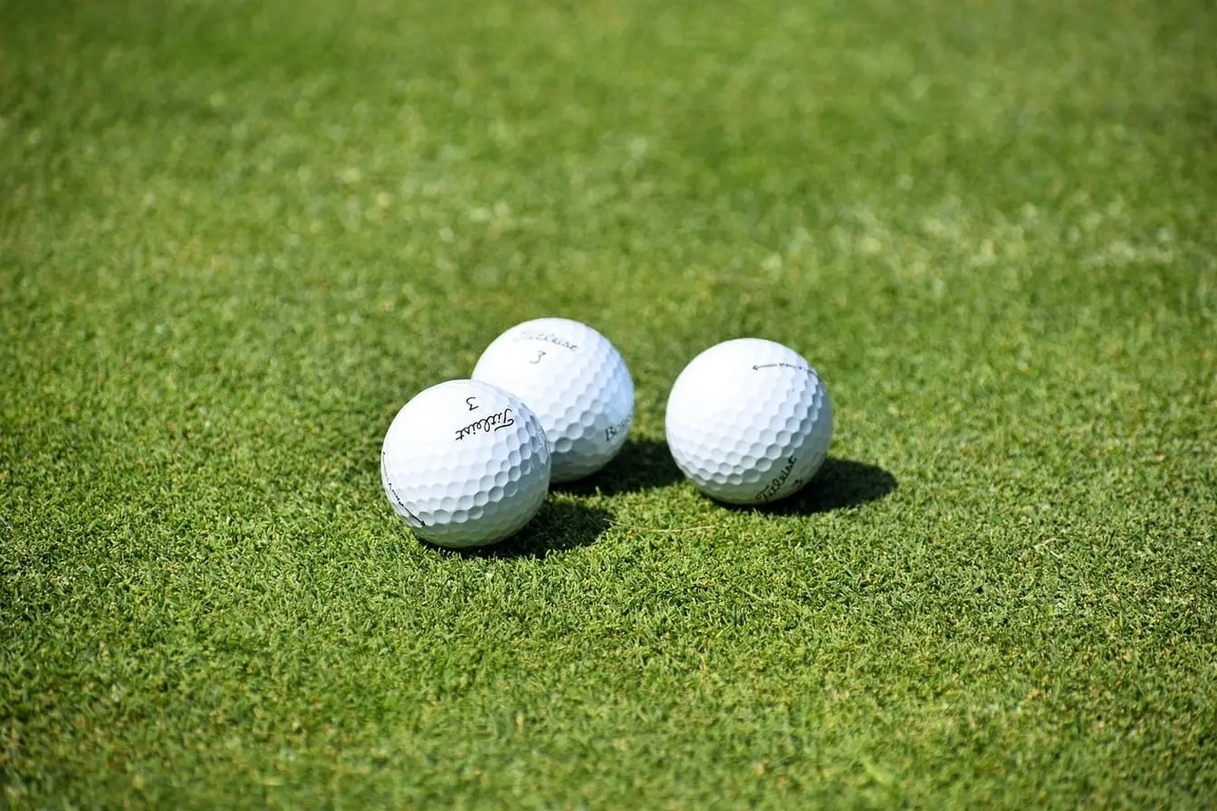 Les 10 balles les plus jouées sur le PGA Tour… et l’une est peut-être dans ton sac